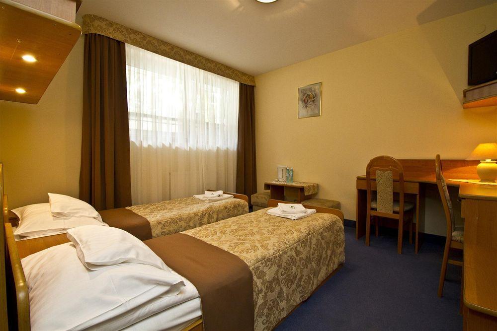 Fian - Noclegi I Konferencje W Centrum Закопане Экстерьер фото