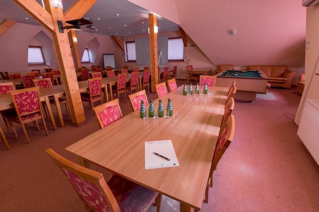 Fian - Noclegi I Konferencje W Centrum Закопане Экстерьер фото